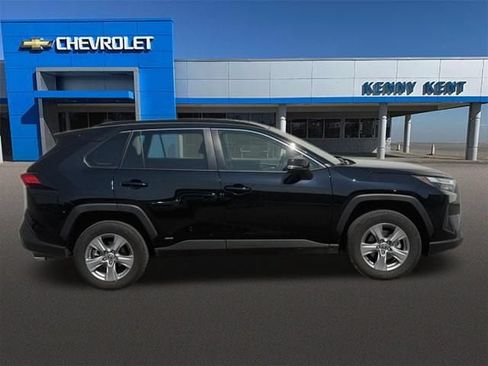 Used 2025 Toyota RAV4 XLE w/ Convenience Package AWD/4WD image 3