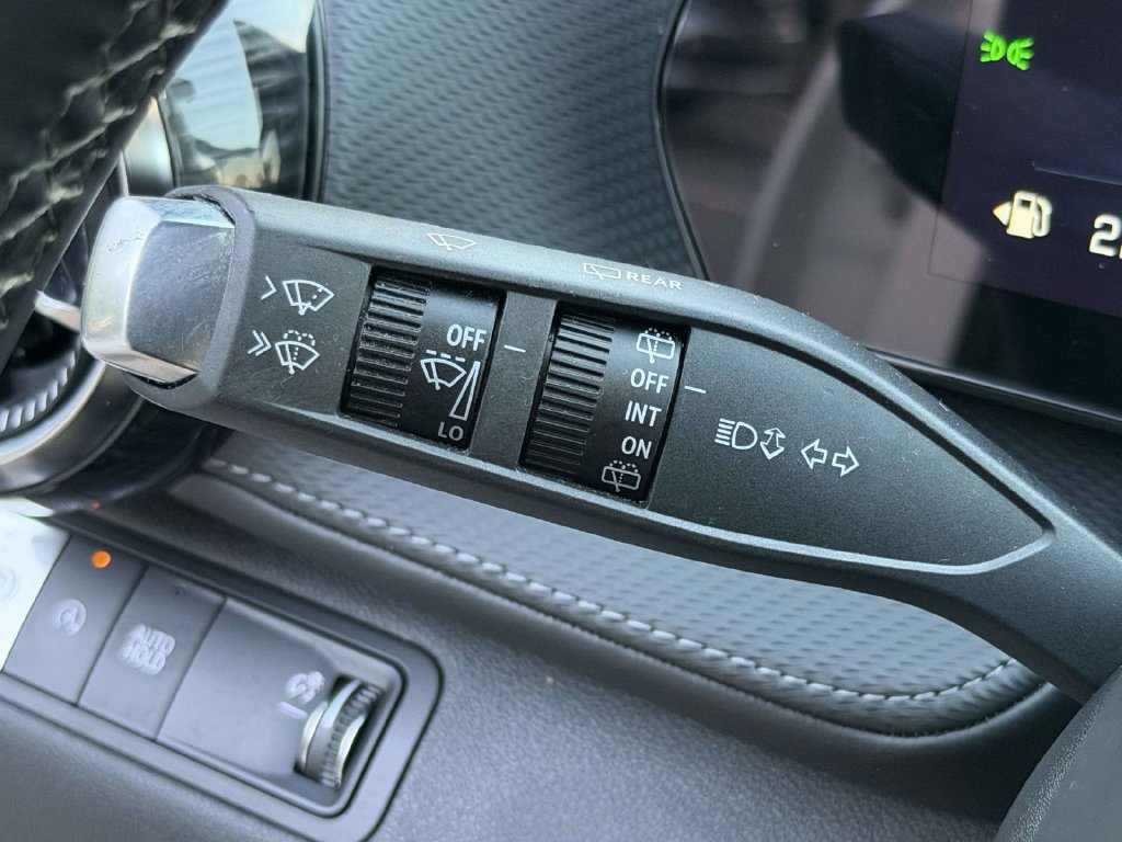 Used 2025 Chevrolet Equinox LT w/ Convenience Package II FWD image 25