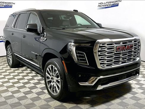 Used 2025 GMC Yukon Denali w/ Denali Reserve Package RWD image 3