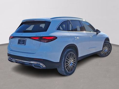 Used 2026 Mercedes-Benz GLC 300 4MATIC image 4