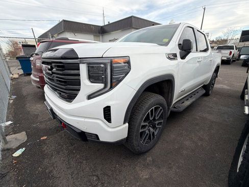 Used 2025 GMC Sierra 1500 AT4 w/ AT4 Premium Package image 7