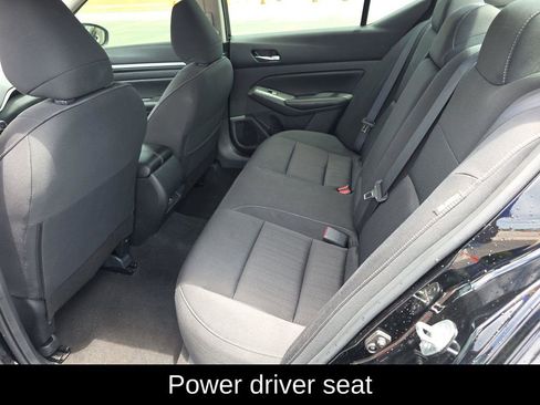 Used 2022 Nissan Altima 2.5 SV FWD image 6
