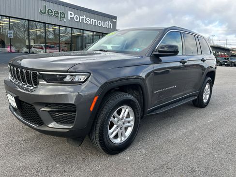 Used 2023 Jeep Grand Cherokee Laredo w/ Luxury Tech Group I image 15