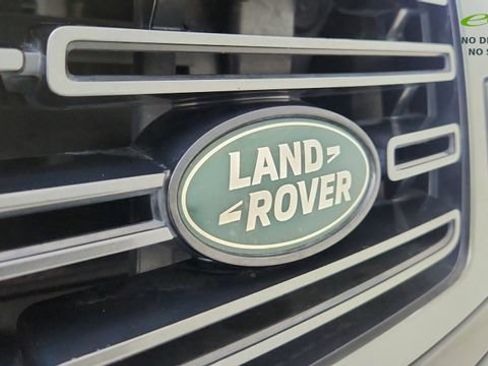 Used 2024 Land Rover Range Rover SE AWD/4WD image 16