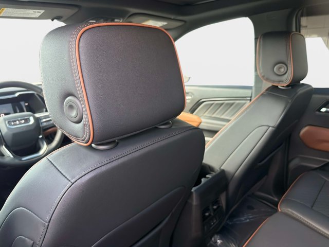 New 2026 GMC Canyon AT4 w/ Technology Plus Package AWD/4WD image 13