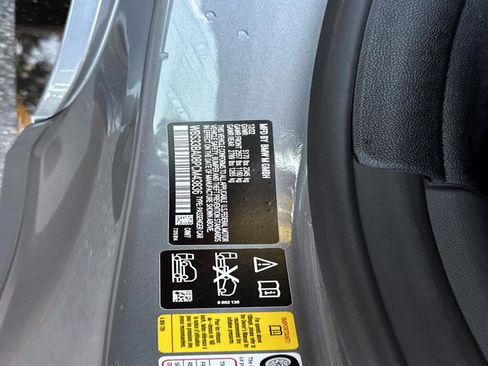 Used 2023 BMW M4 xDrive Competition image 26