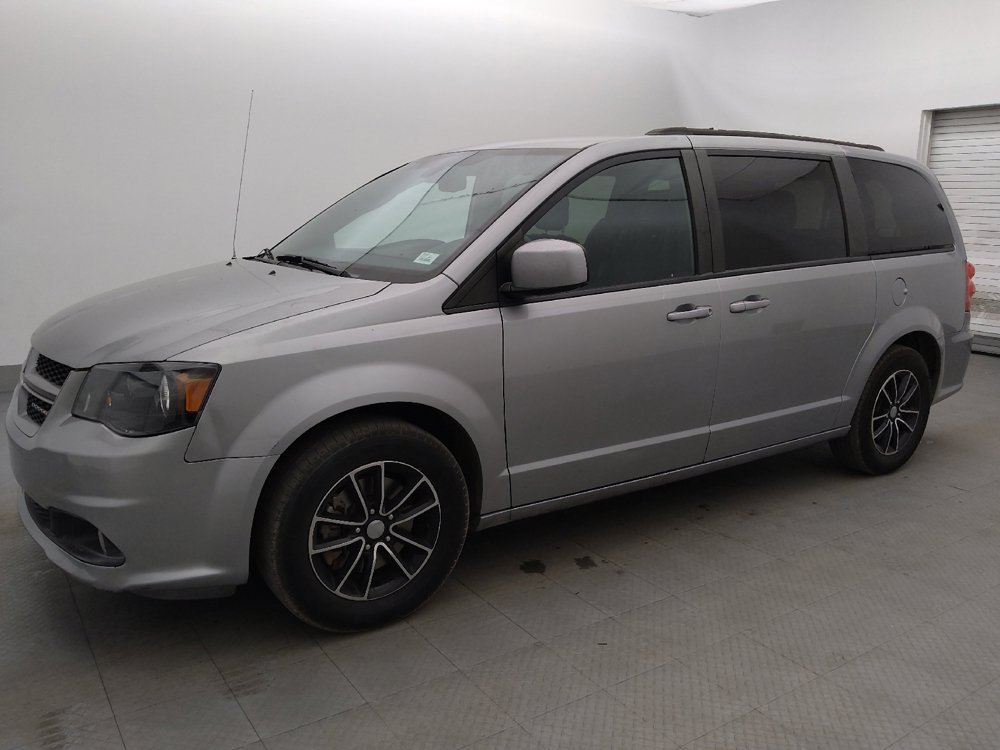Used 2019 Dodge Grand Caravan GT FWD image 2