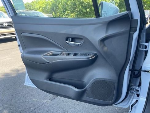 New 2025 Nissan Versa SV w/ Trunk Package image 30
