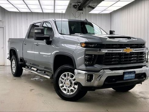 Certified 2025 Chevrolet Silverado 3500 LT image 35