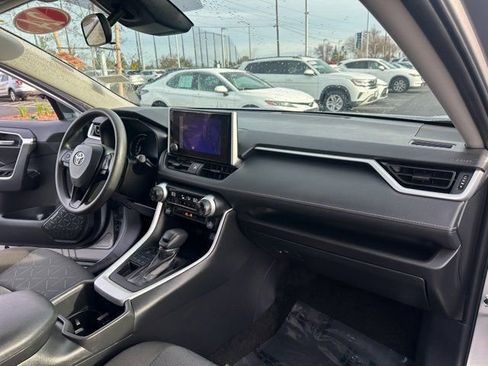 Used 2024 Toyota RAV4 XLE image 16