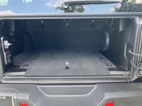 Used 2022 Jeep Wrangler Unlimited Rubicon w/ Trailer Tow Package image 10