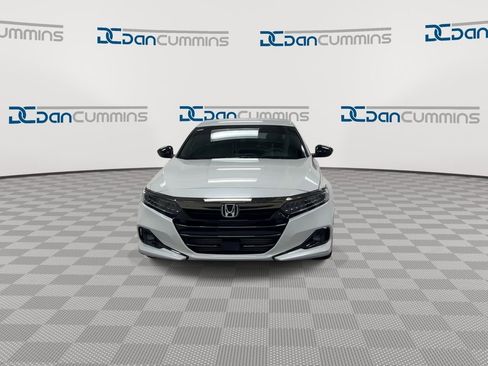 Used 2022 Honda Accord Sport image 3