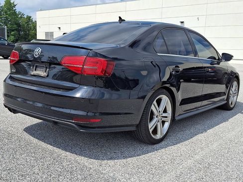 Used 2017 Volkswagen Jetta GLI FWD image 5