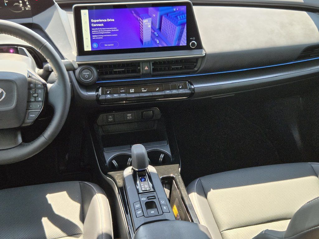 Used 2026 Toyota Prius Plug-In Hybrid FWD image 16