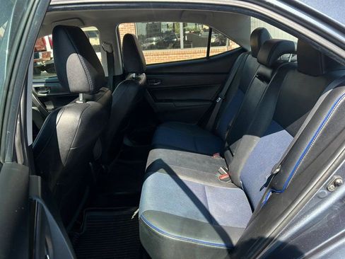 Used 2018 Toyota Corolla SE FWD image 16