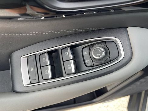 Used 2021 Subaru Outback Limited AWD/4WD image 25