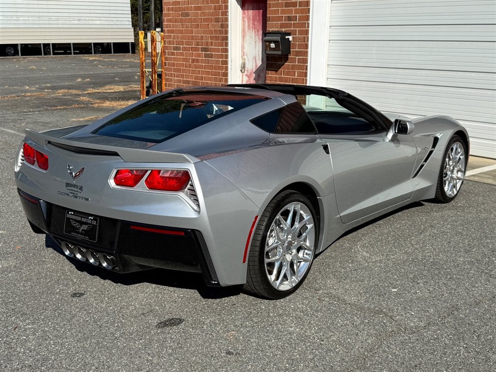 Used 2017 Chevrolet Corvette Stingray Coupe RWD image 36