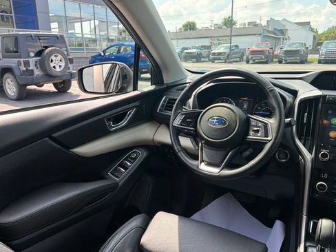 Used 2022 Subaru Ascent Limited AWD/4WD image 31