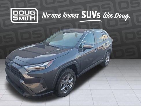 Used 2024 Toyota RAV4 XLE image 1