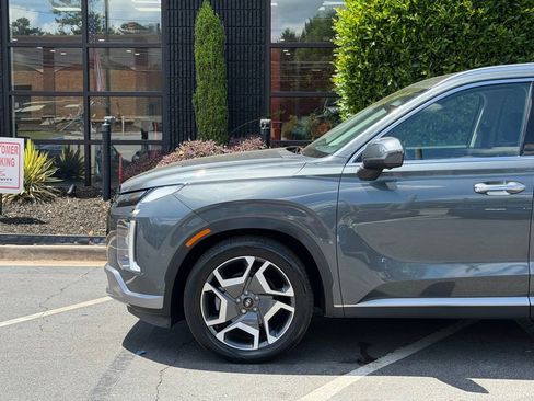 Used 2023 Hyundai Palisade SEL w/ Cargo Package AWD/4WD image 10