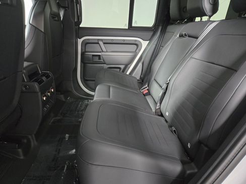 New 2026 Land Rover Defender 110 OCTA AWD/4WD image 5