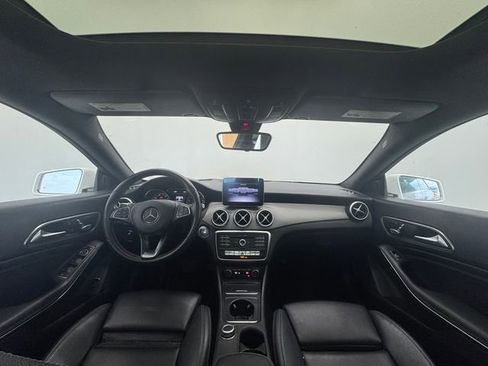 Used 2018 Mercedes-Benz CLA 250 image 20
