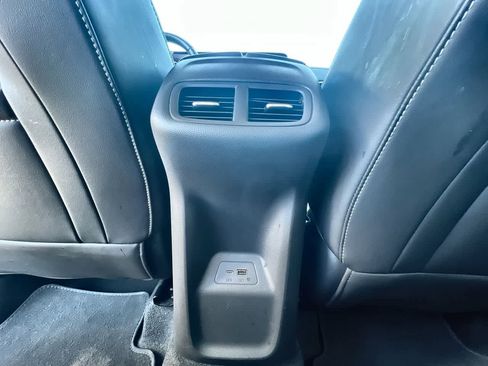 Used 2025 Buick Envision Sport Touring image 21