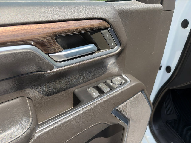 Used 2022 Chevrolet Silverado 1500 LT AWD/4WD image 15