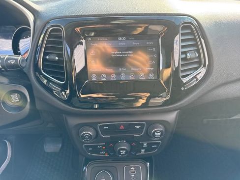 Used 2018 Jeep Compass Latitude w/ Popular Equipment Group AWD/4WD image 27