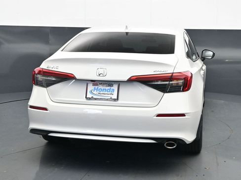 Used 2023 Honda Civic Sport image 6