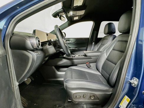 Used 2026 Chevrolet Equinox LT w/ Convenience Package II FWD image 19
