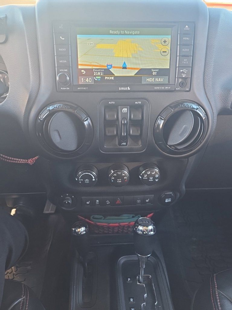 Certified 2017 Jeep Wrangler Unlimited Rubicon AWD/4WD image 9