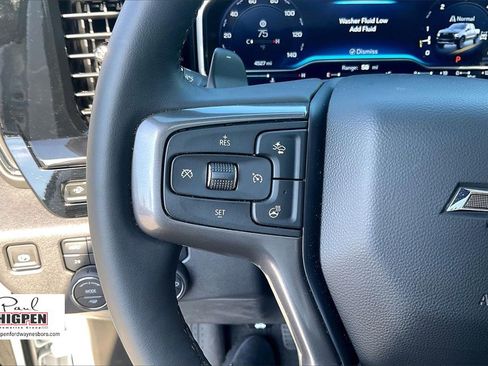 Used 2025 Chevrolet Silverado 1500 ZR2 w/ Technology Package image 18