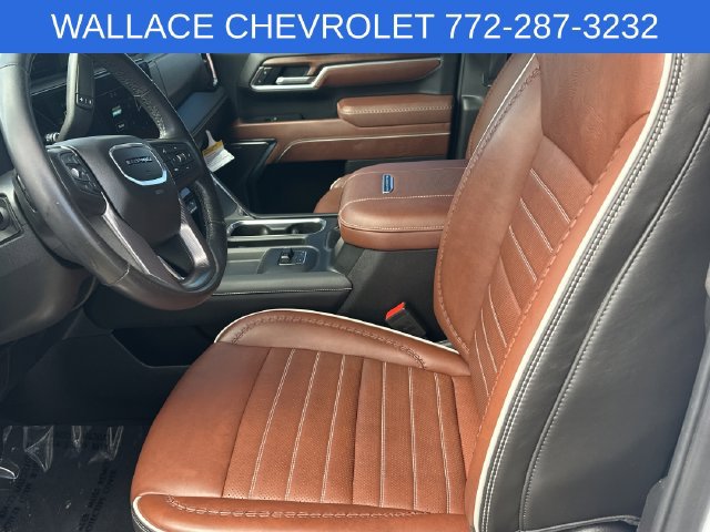 Used 2025 GMC Sierra 3500 Denali Ultimate AWD/4WD image 15