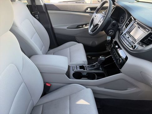 Used 2018 Hyundai Tucson SE FWD image 11