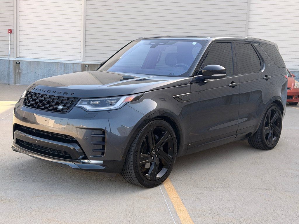 Used 2021 Land Rover Discovery HSE R-Dynamic AWD/4WD image 3