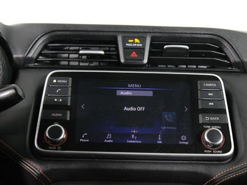 Certified 2022 Nissan Versa SR image 9