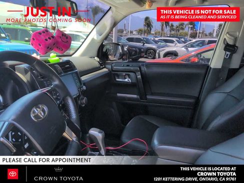Used 2023 Toyota 4Runner TRD Off-Road Premium w/ Off Road Premium Plus Package AWD/4WD image 3