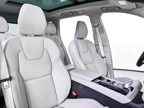 Used 2026 Volvo XC90 B6 Ultra w/ Protection Package AWD/4WD image 26