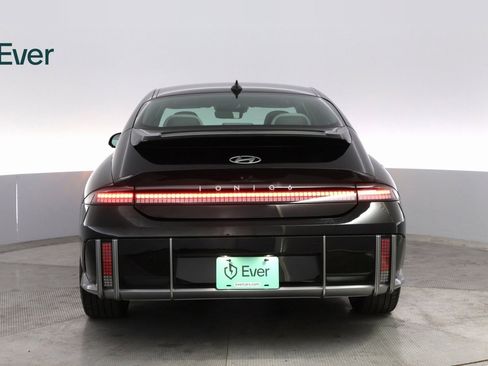 Used 2023 Hyundai Ioniq 6 Limited image 13