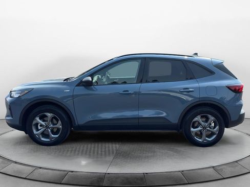 Certified 2026 Ford Escape ST-Line AWD/4WD image 3