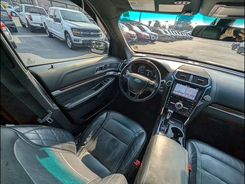 Certified 2019 Ford Explorer Platinum AWD/4WD image 15