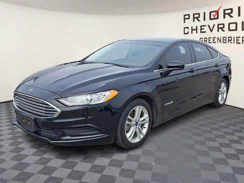 Used 2018 Ford Fusion S image 4