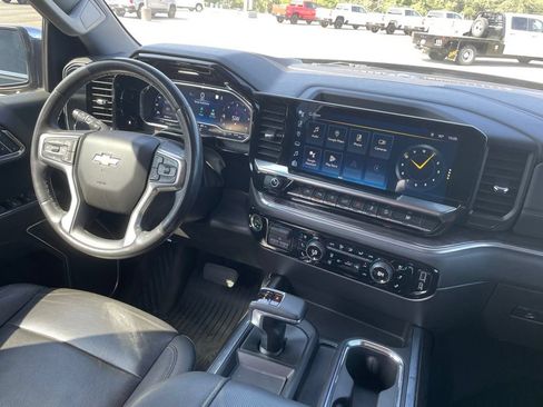 Used 2023 Chevrolet Silverado 1500 LTZ w/ Z71 Off-Road Package AWD/4WD image 32