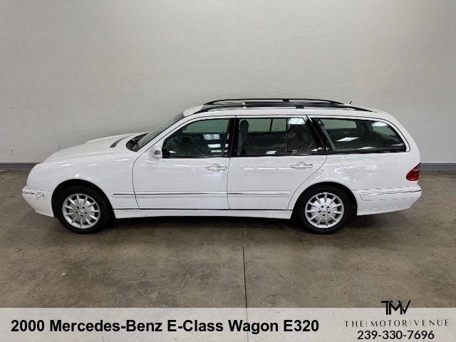 Used 2000 Mercedes-Benz E 320 4MATIC Wagon image 6