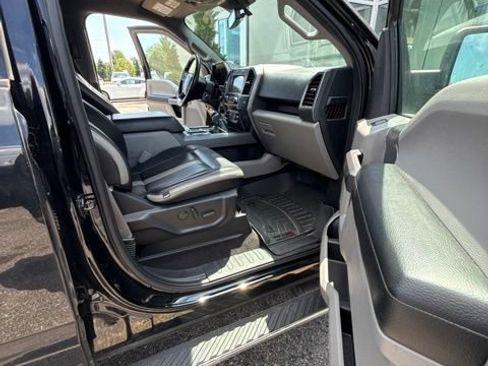 Used 2019 Ford F150 XLT w/ Equipment Group 302A Luxury AWD/4WD image 8