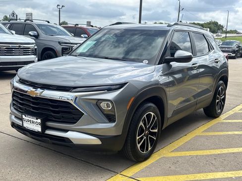 Used 2024 Chevrolet TrailBlazer LT FWD image 10