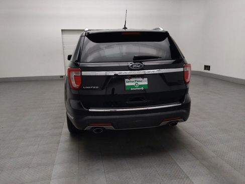 Used 2018 Ford Explorer Limited w/ Equipment Group 301A FWD image 6