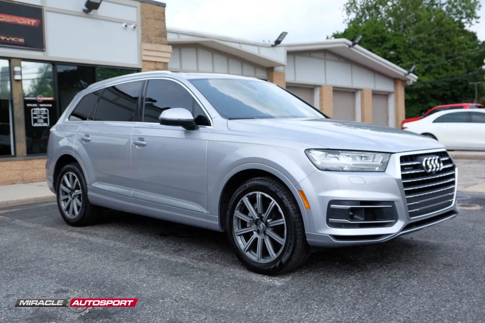 Used 2018 Audi Q7 3.0T Prestige AWD/4WD image 9