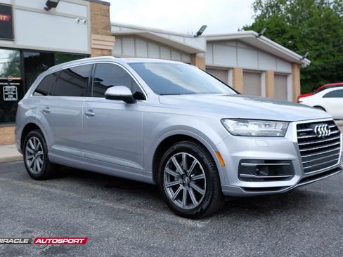 Used 2018 Audi Q7 3.0T Prestige AWD/4WD image 9